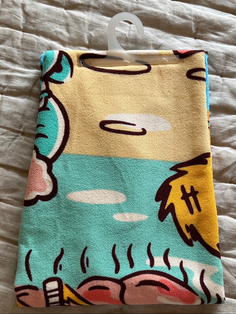 Nickelodeon SpongeBob & Friends Beach Towel gift bundle - Picture 4 of 5
